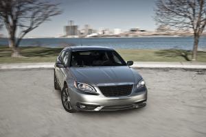 Chrysler 200 S Sedan 2011 года